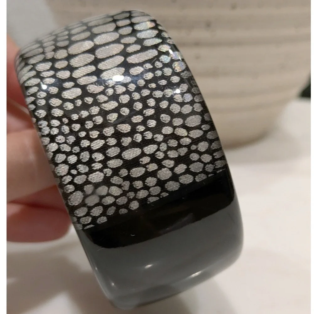 Unbranded Resin Bangle Bracelet Black Silver Pebble Statement Cuff 80s Madonna